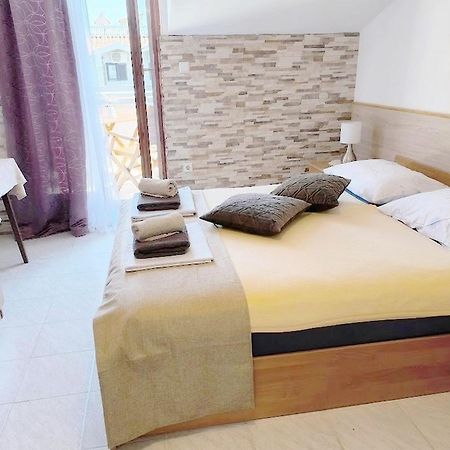 Apartments Palma Bed & Breakfast Medulin Exteriör bild