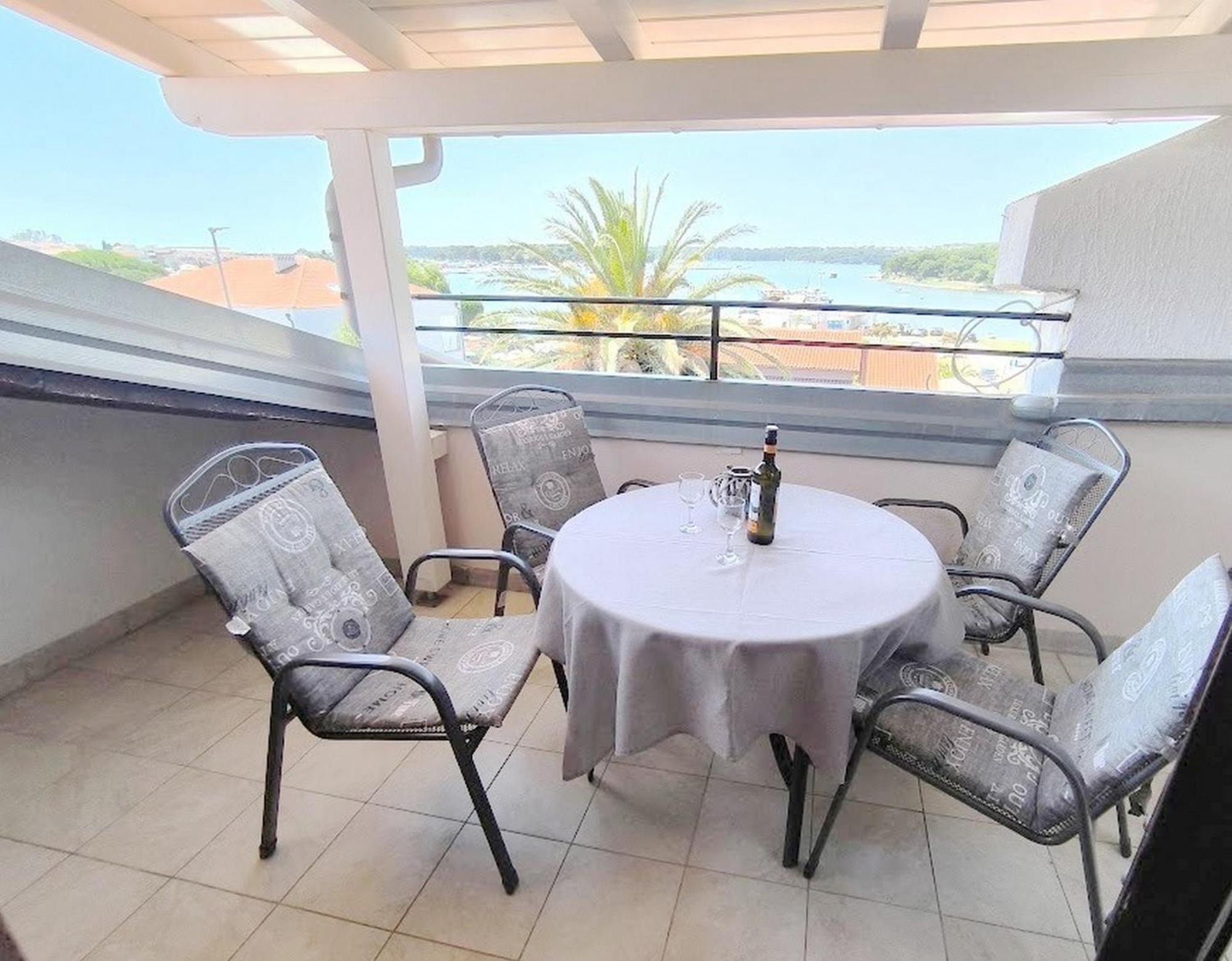 Apartments Palma Bed & Breakfast Medulin Exteriör bild